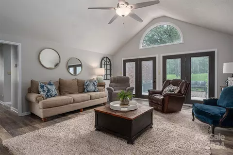 100 Spindle Dr, Maiden, NC 28650 photo 6