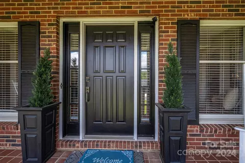 100 Spindle Dr, Maiden, NC 28650 photo 3