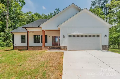 113 Hillcrest Dr, Spencer, NC 28159