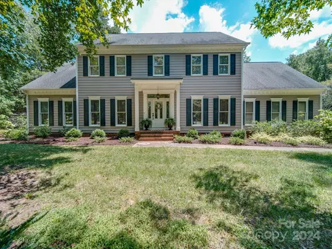 10439 Hanging Moss Trl, Charlotte, NC 28227