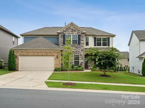11125 Crane Creek Dr, Charlotte, NC 28278