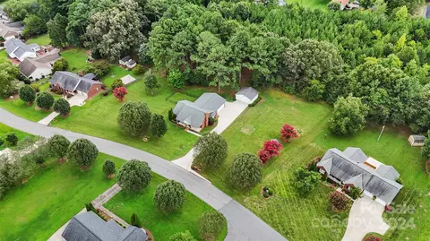 306 Robert Keever Rd, Stanley, NC 28164 photo 5