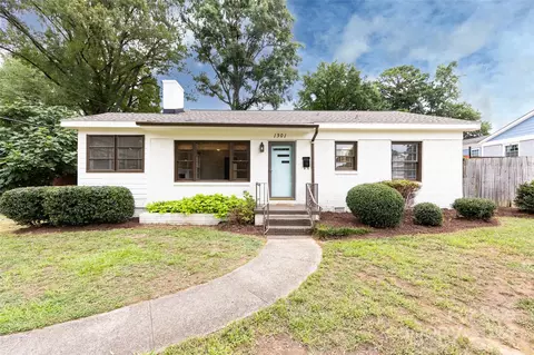 1301 Dresden Dr, Charlotte, NC 28205