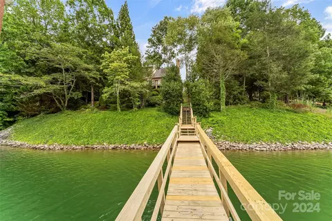 4654 Harbor View Ter, Morganton, NC 28655 photo 6