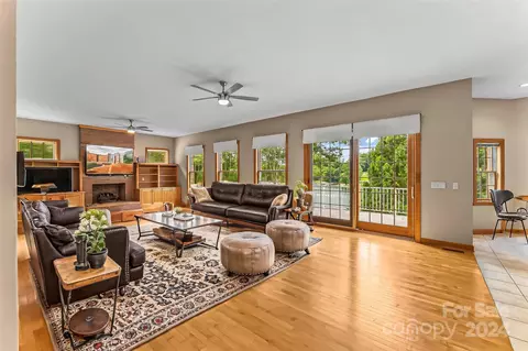 4654 Harbor View Ter, Morganton, NC 28655 photo 11
