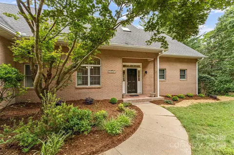 4654 Harbor View Ter, Morganton, NC 28655 photo 4