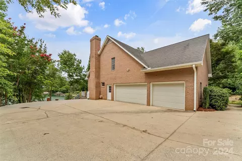 4654 Harbor View Ter, Morganton, NC 28655 photo 39