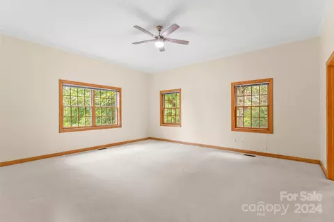 4654 Harbor View Ter, Morganton, NC 28655 photo 18