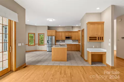 4654 Harbor View Ter, Morganton, NC 28655 photo 14