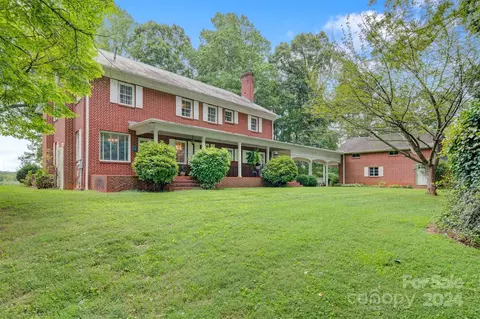 Exterior - 1014 2nd Nw Ave NW, Conover, NC 28613 photo 4 of 4