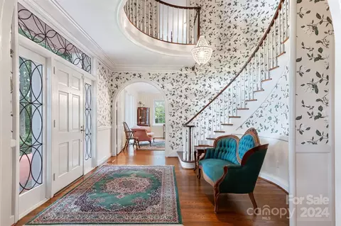 Entry Way - 1014 2nd Nw Ave NW, Conover, NC 28613 photo 1 of 5