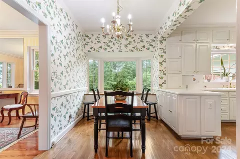 Dining - 1014 2nd Nw Ave NW, Conover, NC 28613 photo 3 of 4