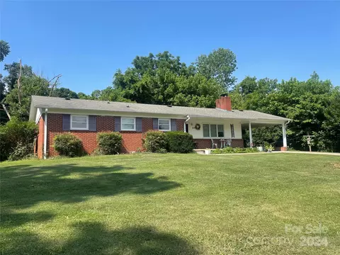 8199 Us 221 N Hwy N, Marion, NC 28752