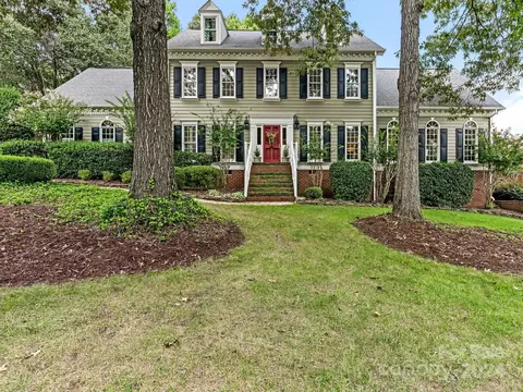 1215 Sydney Dr, Charlotte, NC 28270