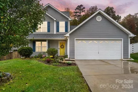 2807 Brittni Dayle Dr, Charlotte, NC 28214