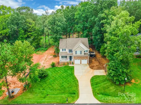 4195 Flint Dr, Lancaster, SC 29720 photo 2