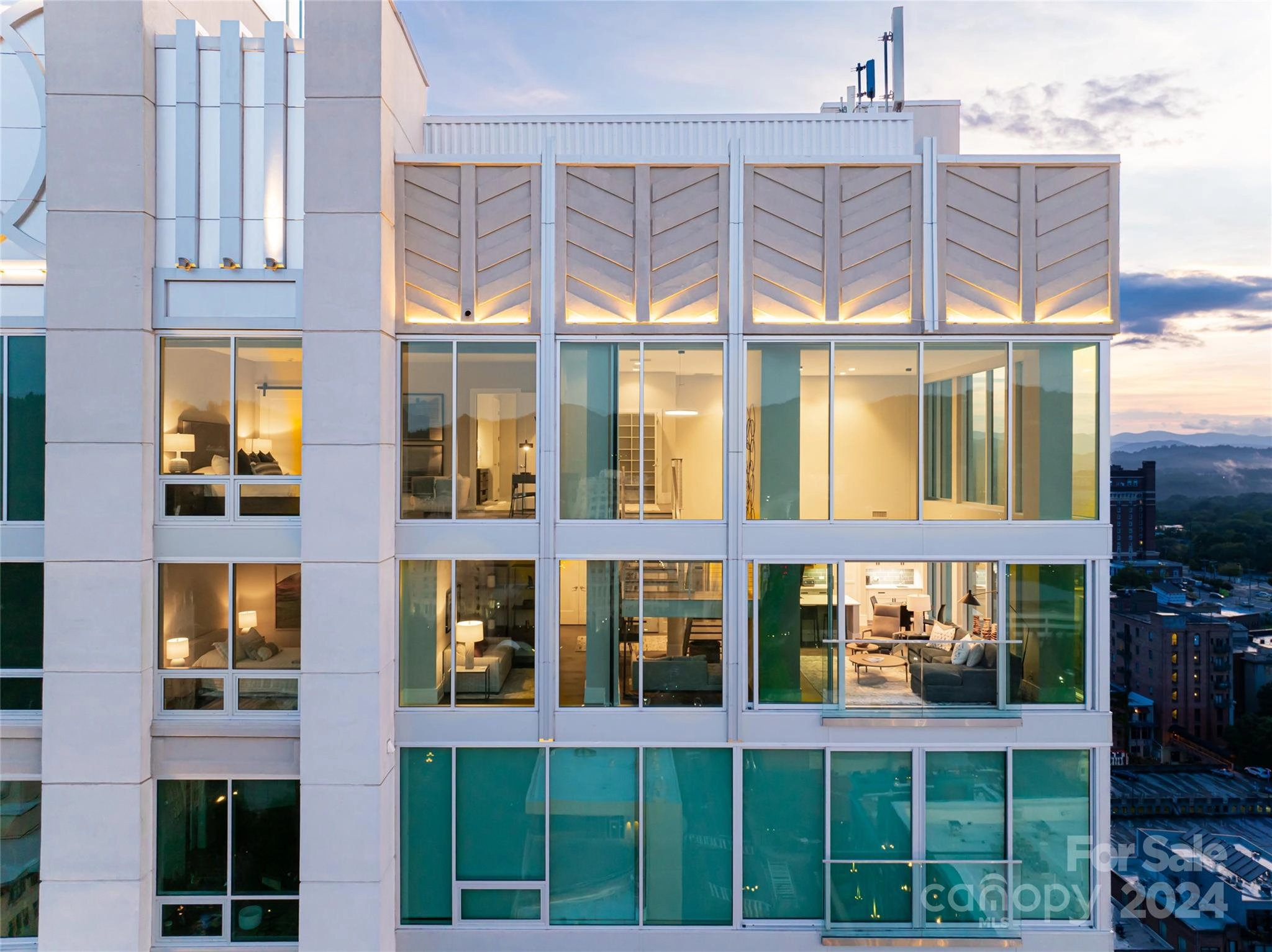 7 Patton 1806 Ave Unit 1806  