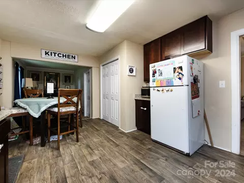 Kitchen - 1302 E 1st St, Kannapolis, NC 28083 photo 4 of 4