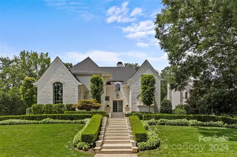 4108 Foxcroft Rd, Charlotte, NC 28211