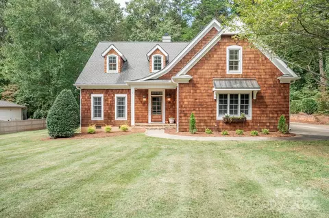 15715 N Point Rd, Huntersville, NC 28078