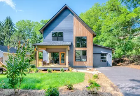 22 Sunnyside Ln, Asheville, NC 28804