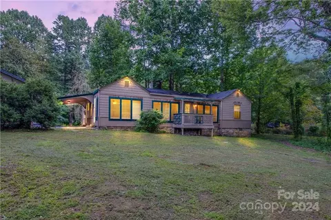 24 Lake Dr, Laurel Park, NC 28739