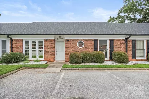 1216 E Franklin B Blvd #B, Gastonia, NC 28054