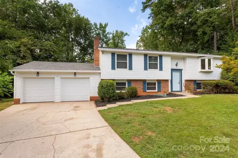 1603 Van Dyke Dr, Charlotte, NC 28213