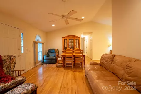 63 N Point Rd, Sylva, NC 28779 photo 15