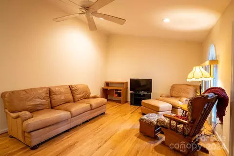 63 N Point Rd, Sylva, NC 28779 photo 14