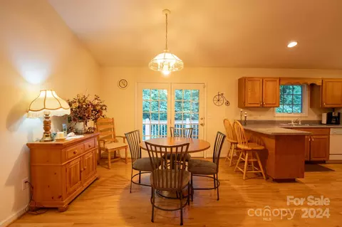 63 N Point Rd, Sylva, NC 28779 photo 10