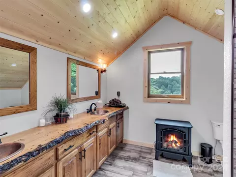 989 Ferguson Cove Loop, Clyde, NC 28721 photo 24