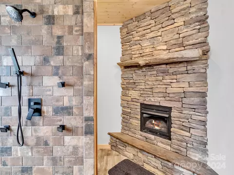 989 Ferguson Cove Loop, Clyde, NC 28721 photo 16
