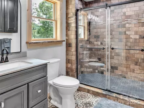 989 Ferguson Cove Loop, Clyde, NC 28721 photo 29