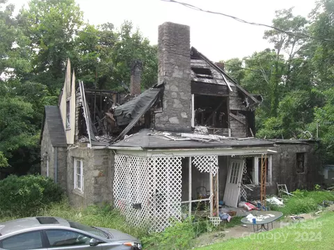 522 Hill St, Lenoir, NC 28645
