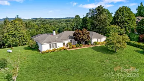 2781 Lakeview Dr, Lenoir, NC 28645