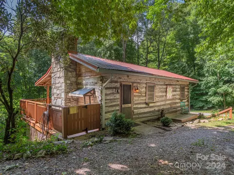 33 Ryan Rdg, Maggie Valley, NC 28751