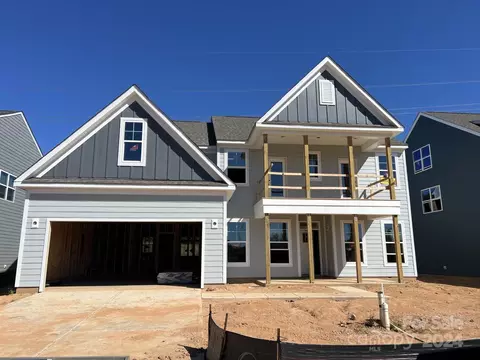 8732 Acadia 600 Pkwy #600, Sherrills Ford, NC 28673