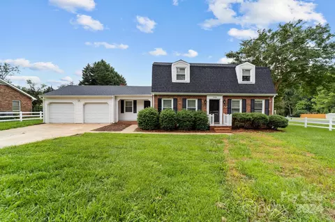 3100 Middlebrook 9 Dr #9, Clemmons, NC 27012