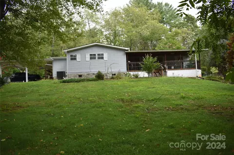 236 Silver Bluff Dr, Canton, NC 28716 photo 4