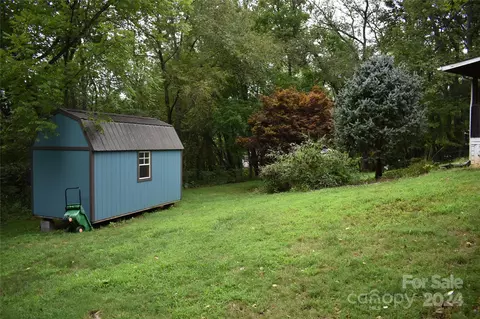 236 Silver Bluff Dr, Canton, NC 28716 photo 17
