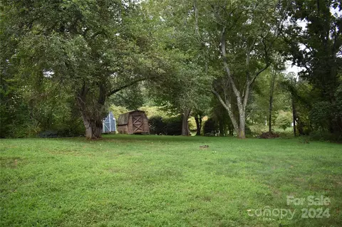 236 Silver Bluff Dr, Canton, NC 28716 photo 16