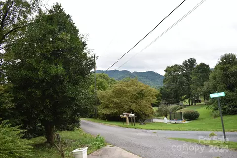 236 Silver Bluff Dr, Canton, NC 28716 photo 6