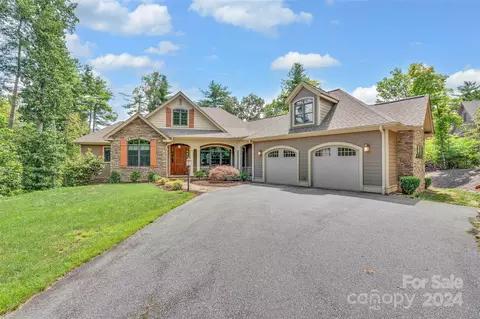 143 Chattooga Run, Hendersonville, NC 28739