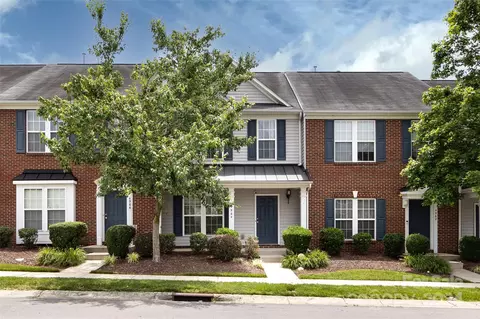 4964 Sunburst Ln, Charlotte, NC 28213