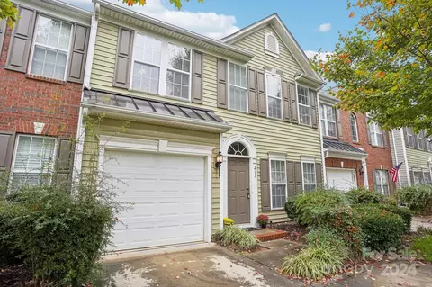 213 Sigel Dr, Fort Mill, SC 29715