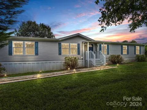 246 Abrams Moore Rd, Rutherfordton, NC 28139