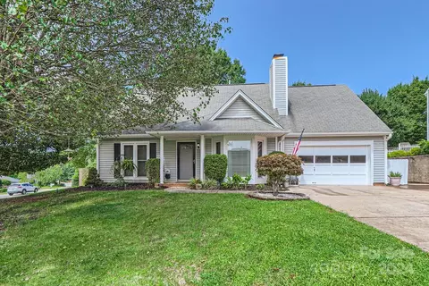 1221 Sprucewood Pl, Concord, NC 28027