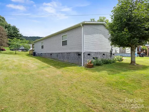 614 Old Us 19e Hwy, Spruce Pine, NC 28777 photo 28