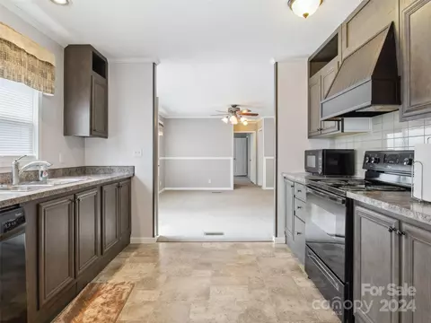 614 Old Us 19e Hwy, Spruce Pine, NC 28777 photo 12